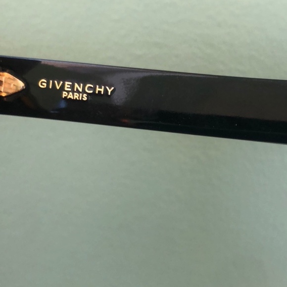 Givenchy Cat Eye Sunglasses - Picture 7 of 9